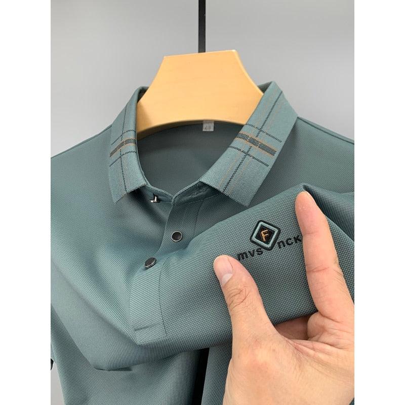 Polo Premium de Alto Padrão em Seda Gelo - Frank / Renomada no Mercado Internacional Agora Também Disponivel em Suas Mãos!