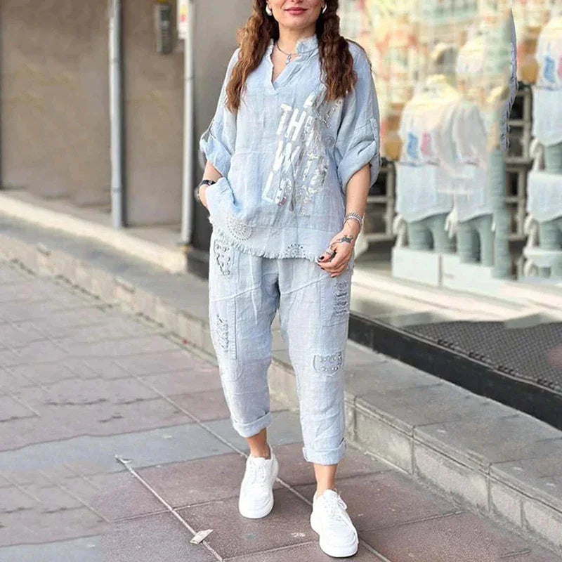 Conjunto Vogue Street™ em Linho de Algodão com Estampa Metalizada e Calça Cargo Bordada / O Equilíbrio Perfeito Entre Conforto e Estilo Contemporâneo!