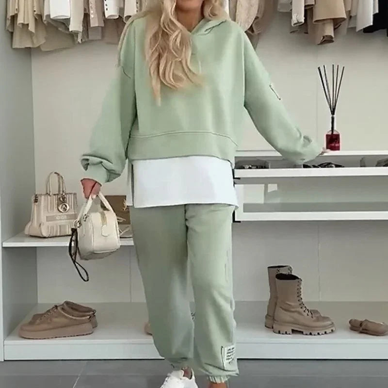 Conjunto Moletom Lara Belle™ com Efeito de Dupla Camada / Visual Moderno com Toque de Delicadeza!