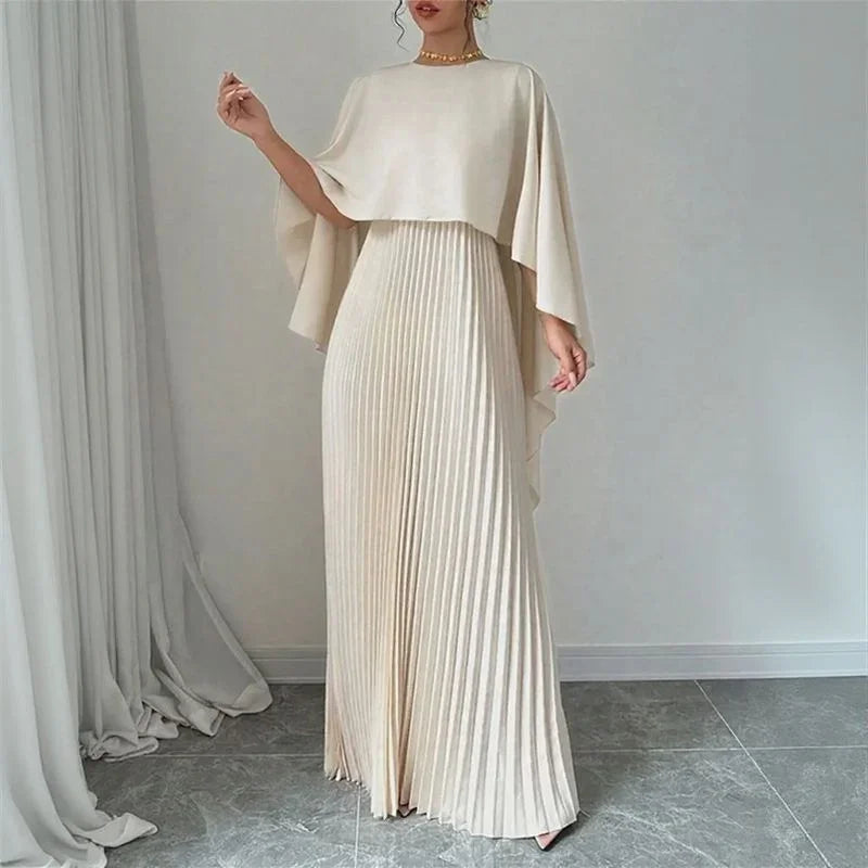 Vestido L'Opéra™ com Sobreposição Fluida e Plissado Delicado / Postura, Estilo e Refinamento em Uma Só Peça!