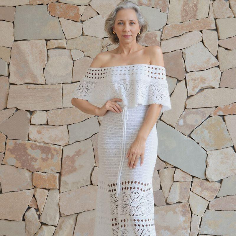 Conjunto Luar de Capri™ em Crochê com Top Ombro a Ombro e Vestido / Um Toque de Romance Mediterrâneo com Acabamento Luxuoso!