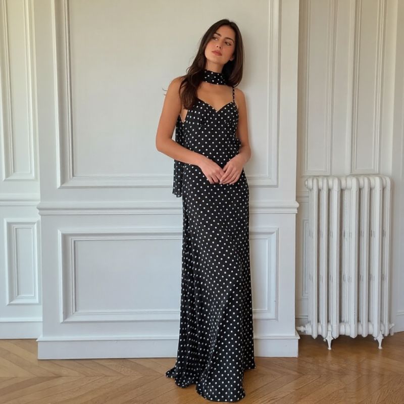 Vestido Isaura™ com Top Lenço e Saia Longa Fluida / Elegância Clássica com Toque de Sensualidade Contemporânea!