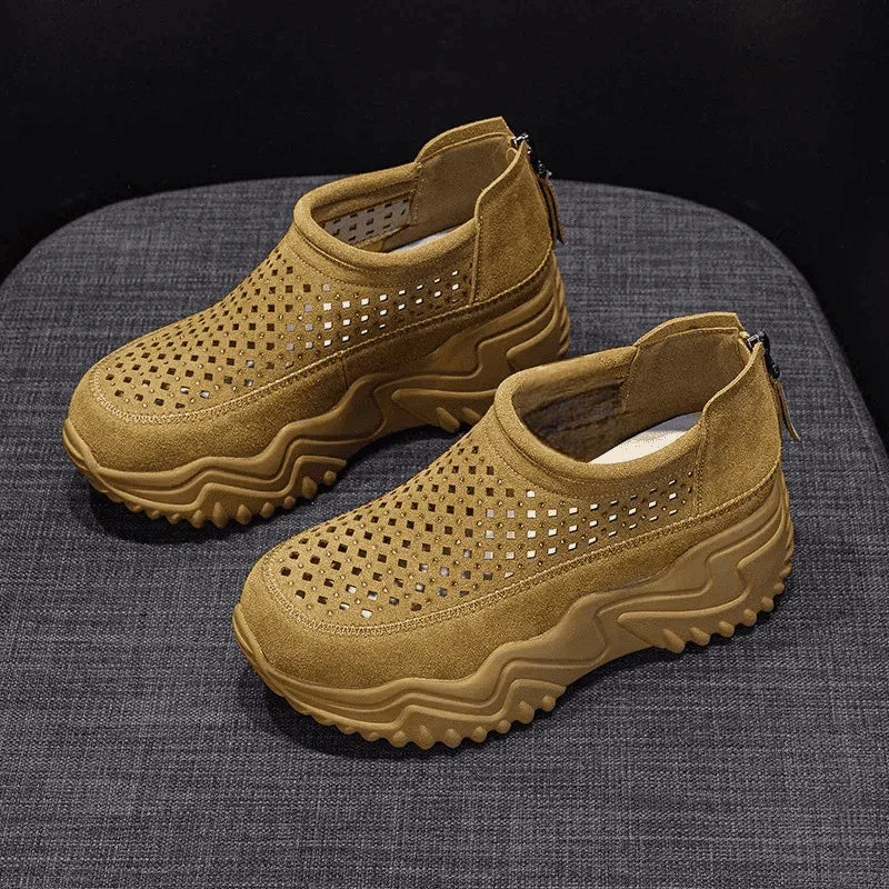 Tênis Plataforma PureWave™ em Camurça Respirável com Solado Tratorado / Um Visual Moderno para Te Levar Mais Longe!