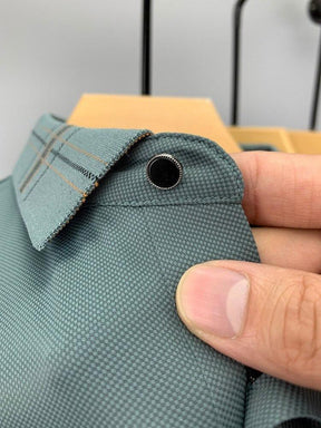 Polo Premium de Alto Padrão em Seda Gelo - Frank / Renomada no Mercado Internacional Agora Também Disponivel em Suas Mãos!