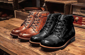 Bota Masculina em Couro Artesanal- ClassicMen / O Estilo do Homem Clássio Unidos em uma única  Bota!!!