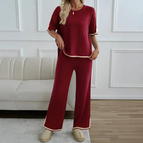 Conjunto Classy™ em Malha Premium com Detalhes Contrastantes / Para Quem Valoriza o Conforto com Toque Refinado!