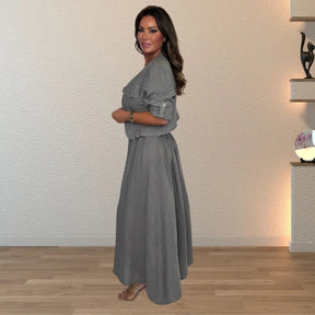 Conjunto Anelise™ com Jaqueta Cropped e Vestido Minimalista / O Básico bem Feito que Exala Bom Gosto!