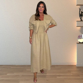 Conjunto Anelise™ com Jaqueta Cropped e Vestido Minimalista / O Básico bem Feito que Exala Bom Gosto!