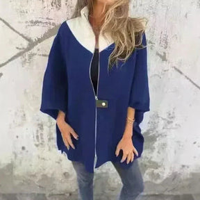 Casaco Georgia Flair™ com Gola Contrastante e Modelagem Ampla / A Sofisticação Urbana em sua Versão Mais Autêntica!