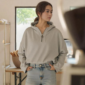 Moletom Estilo Túnica Aurelia™ em Malha Premium com Zíper ¼ / Sofisticação Descomplicada para Todas as Estações