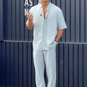 Conjunto Capri Uomo™ em Tecido Inteligente com Design Minimalista / O Luxo Europeu Mediterrâneo para o Verão 2025-2026