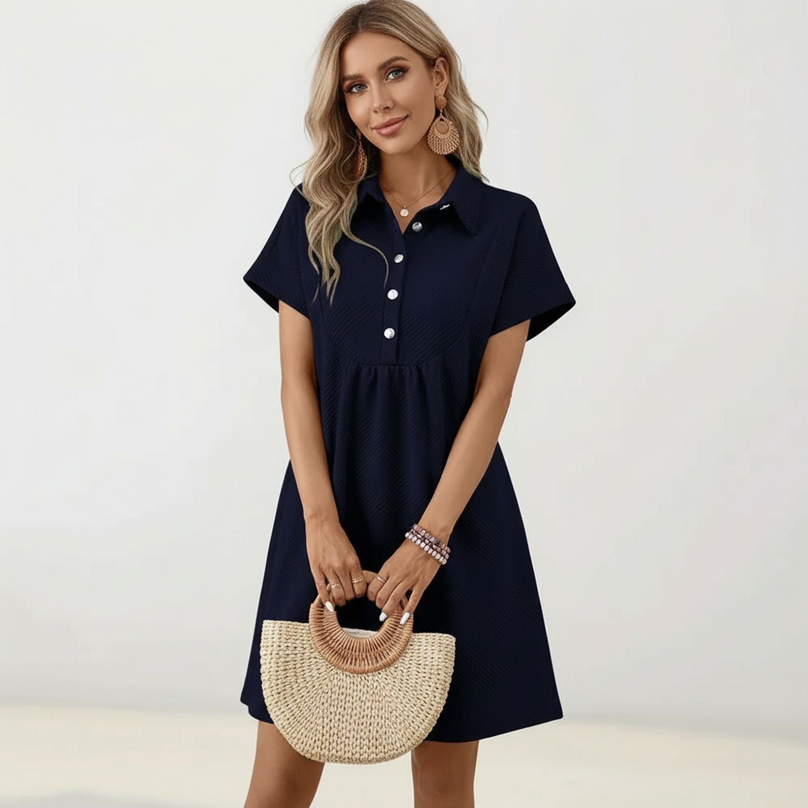 Vestido Nathaly™ Em Malha Texturizada Premium / Textura Geométrica Clássica e Feminilidade com Postura!