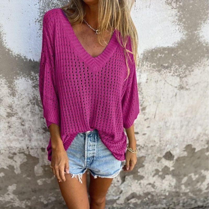 Blusa Luma™ em Crochê Artesanal com Gola V / Para Mulheres que Irradiam Charme sem Esforço!