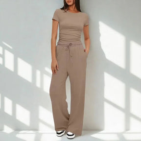 Conjunto Amália™ em Malha Premium de Algodão Misto / O Aconchego Chic Perfeito para Viagens, Passeios e Momentos de Bem-Estar!